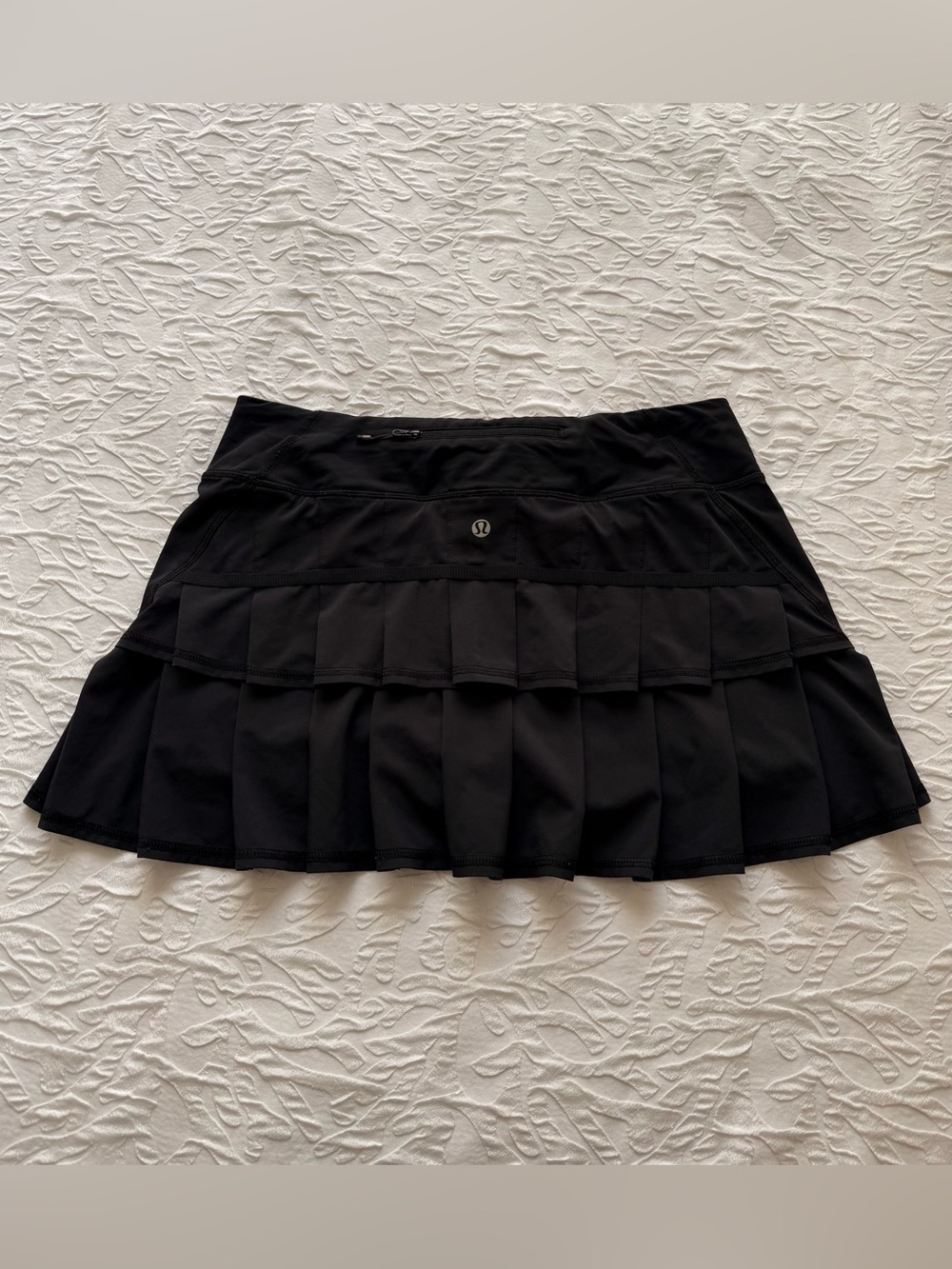 Lululemon Pace Setter Skirt Black Pleated Ruffle Running Tennis Skort Size 6